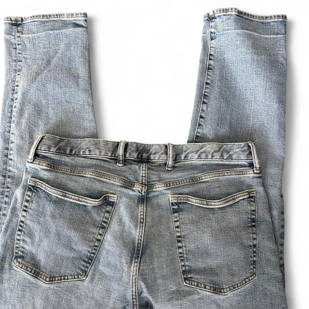 Grunge Emo casual distressed Utility Light wash straight leg 36 x 30 Gap jean.
